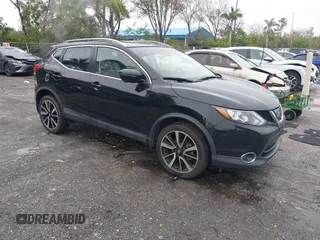2017 Nissan Rogue Sport SL with VIN JN1BJ1CR5HW140854, listed as a IAAI auction lot 41409419 with 59,144 mi miles. Bid and sale history available at carsss.com. Image 1.