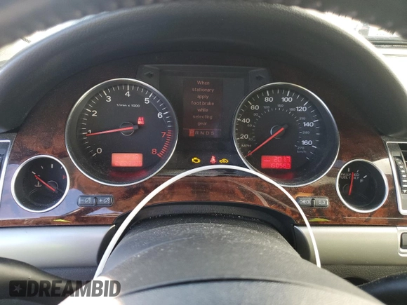 2006 Audi A8 4.2L z VIN WAUML44E46N025255, wystawiony jako Copart lot #48436035 z przebiegiem 150 567 mil mil oraz Tytuł czysty. Historia ofert i sprzedaży dostępna na DreamBid. Obrazek 9.