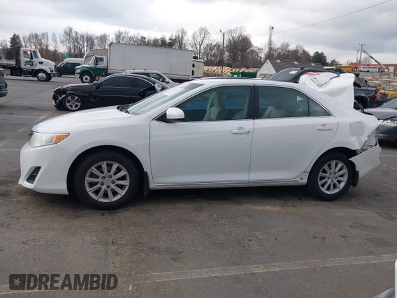 2013 Toyota Camry L with VIN 4T1BF1FK6DU258331, listed as a IAAI auction lot 41877475 with 204,611 mi miles. Bid and sale history available at carsss.com. Image 15.