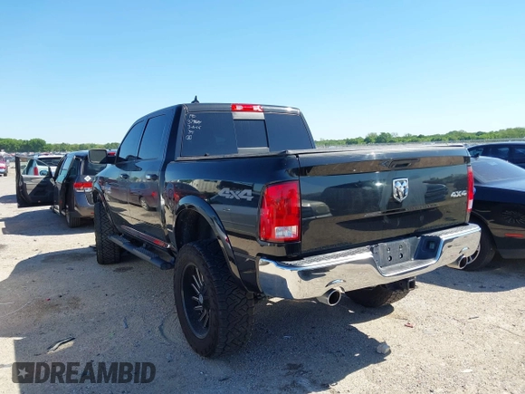 2018 Ram 1500 Big Horn z VIN 1C6RR7LT4JS111224, wystawiony jako IAAI lot #42084424 z przebiegiem 74 835 mil mil oraz . Historia ofert i sprzedaży dostępna na DreamBid. Obrazek 3.