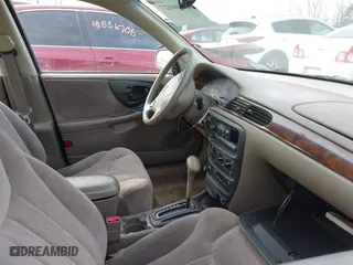 2000 Chevrolet Malibu LS with VIN 1G1NE52JXY6160219, listed as a IAAI auction lot 41806027 with 139,790 mi miles. Bid and sale history available at carsss.com. Image 5.