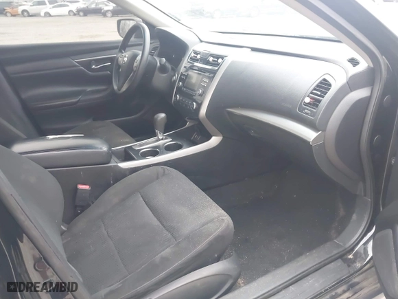 2015 Nissan Altima 2.5 with VIN 1N4AL3AP0FC414000, listed as a IAAI auction lot 41521490 with 178,175 mi miles. Bid and sale history available at carsss.com. Image 5.