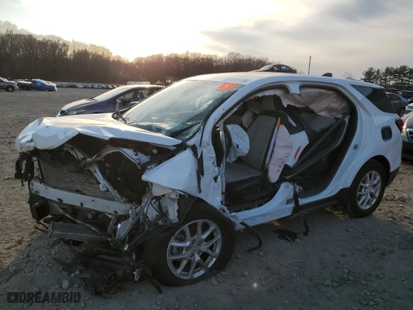 2022 Chevrolet Equinox LS with VIN 3GNAXSEV4NS198024, listed as a Copart auction lot 43639195 with 0 mi miles and Salvage Title. Bid and sale history available at carsss.com. Image 1.