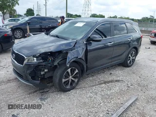 2017 Kia Sorento EX z VIN 5XYPH4A50HG236629, wystawiony jako IAAI lot #42381772 z przebiegiem 103 868 mil mil oraz . Historia ofert i sprzedaży dostępna na DreamBid. Obrazek 17.