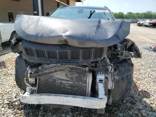 2020 Jeep Compass Altitude z VIN 3C4NJCBB3LT229797, wystawiony jako Copart lot #53232995 z przebiegiem Nie podano mil oraz Szkody całkowita. Historia ofert i sprzedaży dostępna na DreamBid. Obrazek 5.