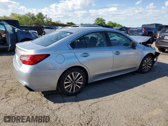 2018 Subaru Legacy z VIN 4S3BNAB67J3005309, wystawiony jako Copart lot #56160585 z przebiegiem 119 920 mil mil oraz Szkoda całkowita • Salvage title. Historia ofert i sprzedaży dostępna na DreamBid. Obrazek 3.