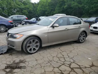 2008 BMW 3 Series 335xi z VIN WBAVD53528A285513, wystawiony jako Copart lot #57087105 z przebiegiem 104 433 mil mil oraz Szkoda całkowita • Salvage title. Historia ofert i sprzedaży dostępna na DreamBid. Obrazek 1.