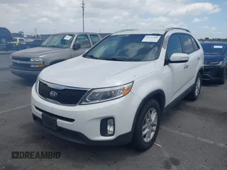 2015 Kia Sorento LX with VIN 5XYKT4A66FG657883, listed as a IAAI auction lot 42251180 with 216,932 mi miles and . Bid and sale history available at DreamBid. Image 6.