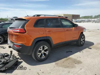 2015 Jeep Cherokee Trailhawk with VIN 1C4PJMBS5FW523019, listed as a Copart auction lot 55527955 with 107,503 mi miles and Salvage title. Bid and sale history available at DreamBid. Image 3.