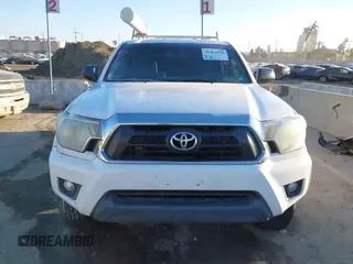2013 Toyota Tacoma with VIN 3TMLU4EN7DM122791, listed as a IAAI auction lot 41484858 with 236,795 mi miles and . Bid and sale history available at DreamBid. Image 12.