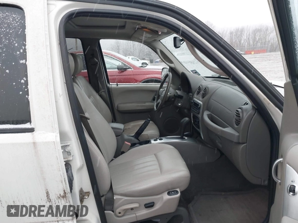 2006 Jeep Liberty Limited with VIN 1J4GL58K66W259083, listed as a IAAI auction lot 41267402 with 106,514 mi miles. Bid and sale history available at carsss.com. Image 5.