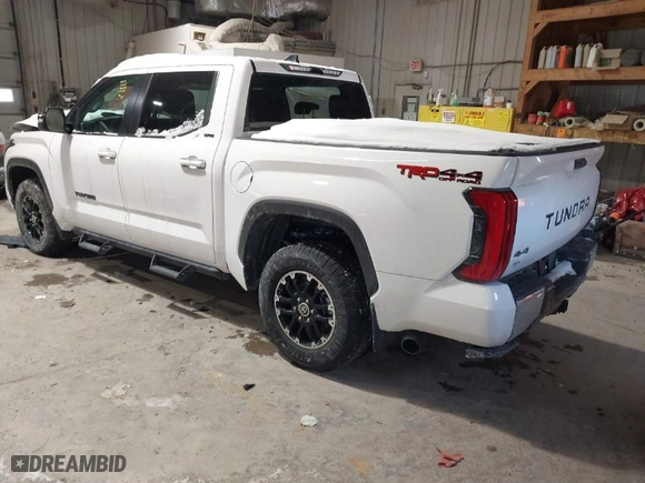 2024 Toyota Tundra 4WD SR5 with VIN 5TFLA5DBXRX223377, listed as a IAAI auction lot 41597794 with 8,104 mi miles. Bid and sale history available at carsss.com. Image 3.