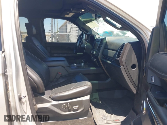 2018 Ford Expedition Limited with VIN 1FMJU2AT1JEA40908, listed as a IAAI auction lot 42268878 with 137,671 mi miles and . Bid and sale history available at DreamBid. Image 5.