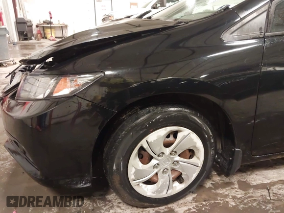 2015 Honda Civic Sedan LX with VIN 19XFB2E52FE025406, listed as a IAAI auction lot 41827527 with 186,485 mi miles. Bid and sale history available at carsss.com. Image 18.