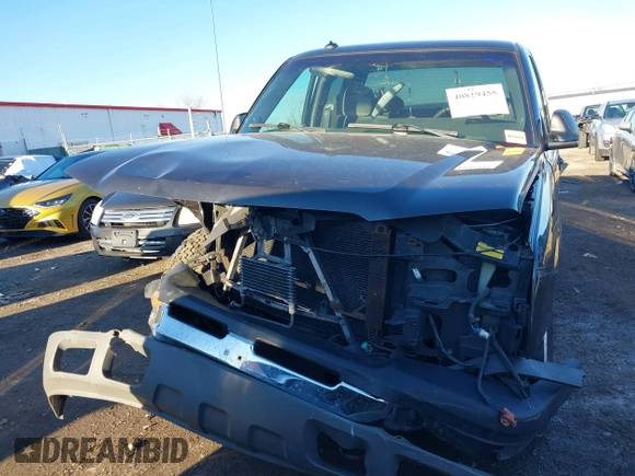 2003 Chevrolet Silverado 1500 with VIN 2GCEK19T231175216, listed as a IAAI auction lot 40819455 with 89,855 mi miles. Bid and sale history available at carsss.com. Image 6.