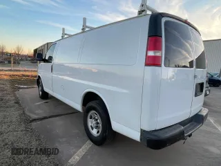 2017 Chevrolet Express Cargo with VIN 1GCWGAFFXH1119347, listed as a Copart auction lot 46950255 with 261,808 mi miles and Clean title. Bid and sale history available at DreamBid. Image 3.