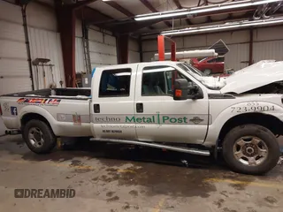 2015 Ford F-250 Lariat with VIN 1FT7W2BT2FEB23987, listed as a IAAI auction lot 41538076 with 297,010 mi miles and . Bid and sale history available at DreamBid. Image 13.