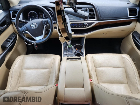 2017 Toyota Highlander Limited with VIN 5TDYZRFH1HS227670, listed as a Copart auction lot 62749185 with 90,602 mi miles and Salvage title. Bid and sale history available at DreamBid. Image 8.