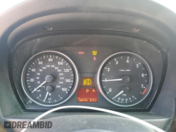 2006 BMW 3 Series 325xi with VIN WBAVT13556KW24039, listed as a Copart auction lot 73067464 with 108,749 mi miles and Salvage title. Bid and sale history available at DreamBid. Image 9.
