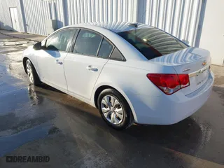 2015 Chevrolet Cruze LS with VIN 1G1PA5SH8F7280481, listed as a IAAI auction lot 41666348 with 86,584 mi miles. Bid and sale history available at carsss.com. Image 3.