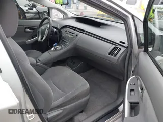 2010 Toyota Prius II z VIN JTDKN3DU0A5204746, wystawiony jako IAAI lot #42499294 z przebiegiem 254 114 mil mil oraz . Historia ofert i sprzedaży dostępna na DreamBid. Obrazek 5.