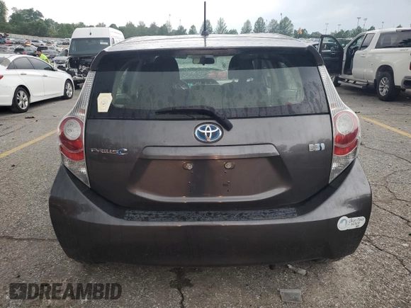 2012 Toyota Prius One z VIN JTDKDTB34C1513711, wystawiony jako Copart lot #59715445 z przebiegiem 142 431 mil mil oraz Czysty tytuł • Clean title. Historia ofert i sprzedaży dostępna na DreamBid. Obrazek 6.