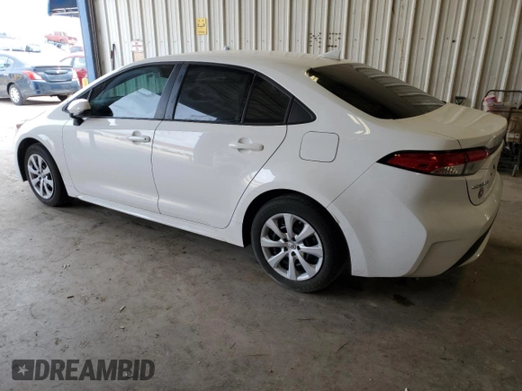 2022 Toyota Corolla LE with VIN 5YFEPMAE1NP390199, listed as a Copart auction lot 47470725 with 24,746 mi miles and Clean Title. Bid and sale history available at carsss.com. Image 2.