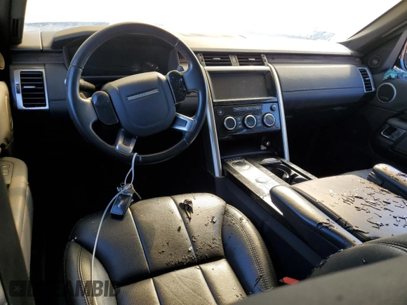 2020 Land Rover Discovery HSE z VIN SALRR2RV9L2415214, wystawiony jako Copart lot #73051304 z przebiegiem Nie podano mil oraz Szkoda całkowita • Salvage title. Historia ofert i sprzedaży dostępna na DreamBid. Obrazek 8.