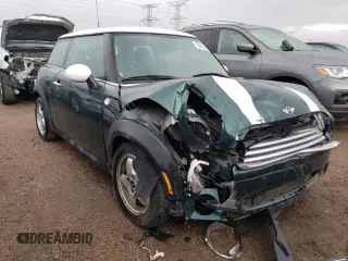 2009 MINI Hardtop z VIN WMWMF33509TW77714, wystawiony jako Copart lot #50618025 z przebiegiem 86 673 mil mil oraz Szkoda całkowita • Salvage title. Historia ofert i sprzedaży dostępna na DreamBid. Obrazek 4.