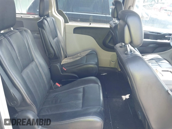 2011 Chrysler Town & Country Touring L with VIN 2A4RR8DG8BR797653, listed as a IAAI auction lot 42115304 with 185,613 mi miles and . Bid and sale history available at DreamBid. Image 8.