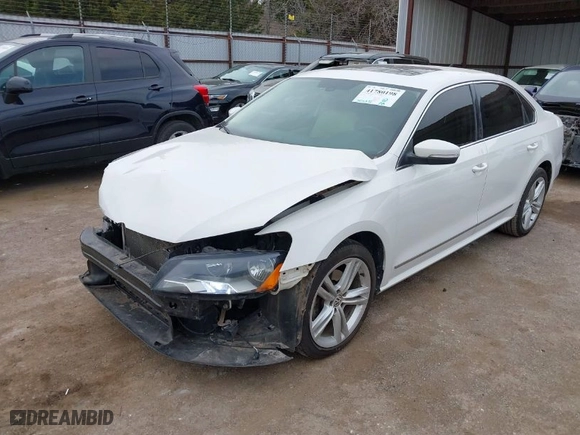 2013 Volkswagen Passat TDI SEL Premium with VIN 1VWCN7A3XDC118087, listed as a IAAI auction lot 41780198 with 305,872 mi miles. Bid and sale history available at carsss.com. Image 2.