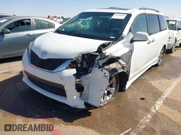 2014 Toyota Sienna SE with VIN 5TDXK3DC1ES417081, listed as a IAAI auction lot 41850444 with 173,545 mi miles. Bid and sale history available at carsss.com. Image 17.