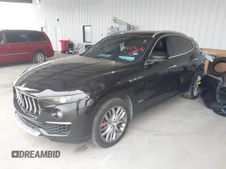 2019 Maserati Levante GranLusso z VIN ZN661XUL4KX321570, wystawiony jako IAAI lot #41603682 z przebiegiem 120 085 mil mil oraz . Historia ofert i sprzedaży dostępna na DreamBid. Obrazek 18.