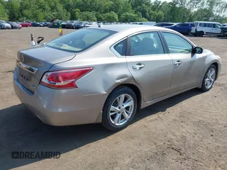 2013 Nissan Altima SL with VIN 1N4AL3APXDC210740, listed as a IAAI auction lot 42421943 with 67,378 mi miles and . Bid and sale history available at DreamBid. Image 4.