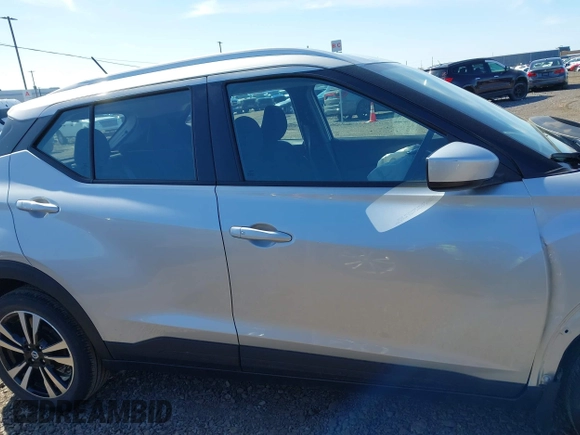 2020 Nissan Kicks SV with VIN 3N1CP5CV7LL545281, listed as a IAAI auction lot 42136872 with 11,458 mi miles. Bid and sale history available at carsss.com. Image 13.