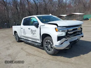 2025 Chevrolet Silverado 1500 with VIN 3GCUKJEL2SG115606, listed as a IAAI auction lot 41917657 with 10,413 mi miles and . Bid and sale history available at DreamBid. Image 1.