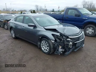 2015 Nissan Altima 2.5 S with VIN 1N4AL3AP4FC145273, listed as a IAAI auction lot 41918180 with 136,239 mi miles. Bid and sale history available at carsss.com. Image 1.