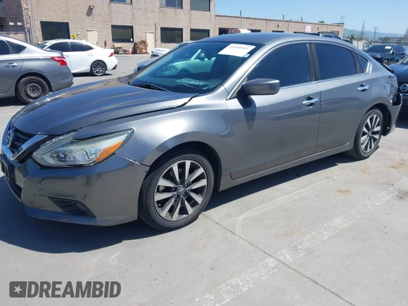 2017 Nissan Altima S z VIN 1N4AL3AP4HC271765, wystawiony jako IAAI lot #41968905 z przebiegiem 106 621 mil mil oraz . Historia ofert i sprzedaży dostępna na DreamBid. Obrazek 18.