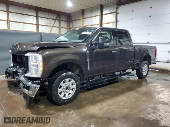 2024 Ford Super Duty F-250 SRW XL with VIN 1FT7W2BN9REE29624, listed as a Copart auction lot 51914385 with 21,560 mi miles and Clean Title. Bid and sale history available at carsss.com. Image 1.