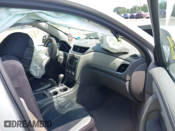 2014 Chevrolet Traverse LS z VIN 1GNKVFED1EJ334488, wystawiony jako IAAI lot #42199428 z przebiegiem 161 200 mil mil oraz . Historia ofert i sprzedaży dostępna na DreamBid. Obrazek 5.
