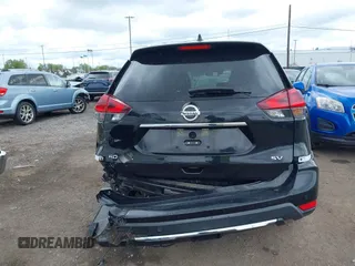 2020 Nissan Rogue SV z VIN KNMAT2MT0LP514535, wystawiony jako IAAI lot #42259711 z przebiegiem 63 339 mil mil oraz . Historia ofert i sprzedaży dostępna na DreamBid. Obrazek 16.
