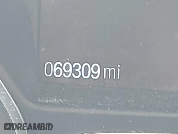 2018 Ford Escape SE z VIN 1FMCU9GD1JUB02119, wystawiony jako IAAI lot #42092393 z przebiegiem 69 309 mil mil oraz . Historia ofert i sprzedaży dostępna na DreamBid. Obrazek 15.