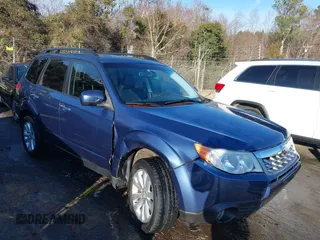 2012 Subaru Forester X Limited с VIN JF2SHBEC0CH445832, выставлен на аукционе IAAI как лот 41535078 с пробегом 101 977 миль миль и . История ставок и продаж доступна на DreamBid. Изображение 1.