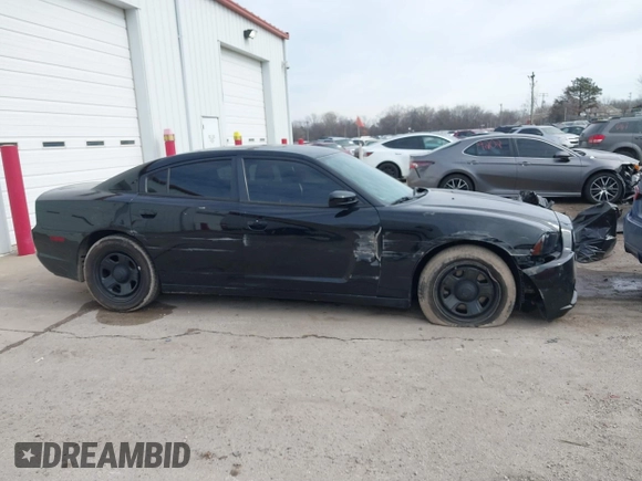 2013 Dodge Charger Police z VIN 2C3CDXAG5DH716369, wystawiony jako IAAI lot #41645644 z przebiegiem 127 535 mil mil oraz . Historia ofert i sprzedaży dostępna na DreamBid. Obrazek 13.