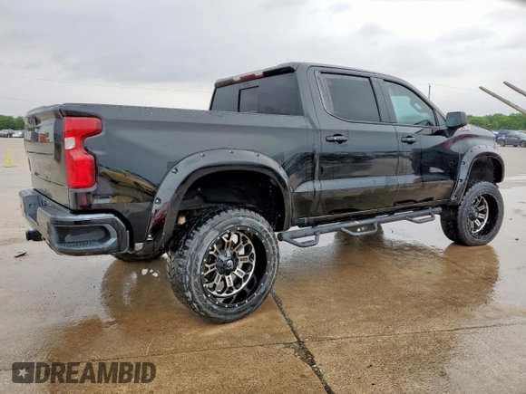 2019 Chevrolet Silverado 1500 RST with VIN 3GCUYEEDXKG166804, listed as a Copart auction lot 57312135 with 49,624 mi miles and Salvage Title. Bid and sale history available at DreamBid. Image 3.