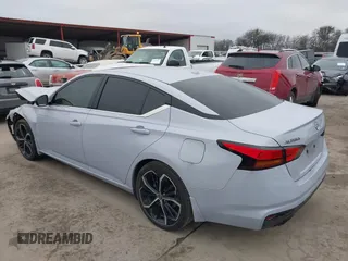 2024 Nissan Altima SR z VIN 1N4BL4CV9RN341899, wystawiony jako IAAI lot #41578146 z przebiegiem 45 595 mil mil oraz . Historia ofert i sprzedaży dostępna na DreamBid. Obrazek 3.