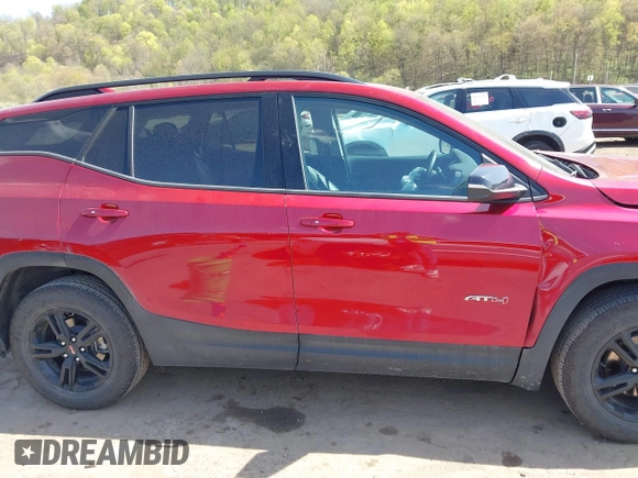 2024 GMC Terrain AT4 z VIN 3GKALYEG7RL207165, wystawiony jako IAAI lot #42103766 z przebiegiem 16 065 mil mil oraz . Historia ofert i sprzedaży dostępna na DreamBid. Obrazek 13.