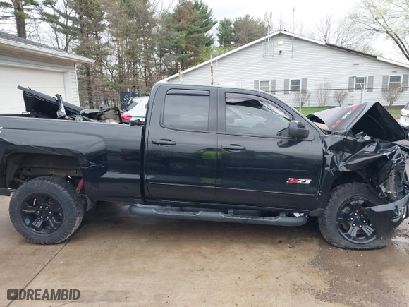 2018 Chevrolet Silverado 1500 LT with VIN 2GCVKREC8J1111943, listed as a IAAI auction lot 41869301 with 64 mi miles. Bid and sale history available at carsss.com. Image 14.