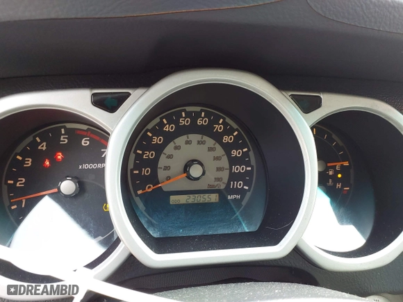 2004 Toyota 4Runner SR5 with VIN JTEZU14R940040329, listed as a IAAI auction lot 41802973 with 230,551 mi miles. Bid and sale history available at carsss.com. Image 7.