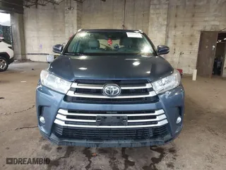 2019 Toyota Highlander SE with VIN 5TDJZRFH4KS747306, listed as a IAAI auction lot 41867414 with 96,247 mi miles. Bid and sale history available at carsss.com. Image 12.